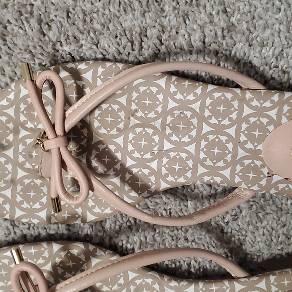 Kate Spade pink and tan flip flops - Picture 6 of 6